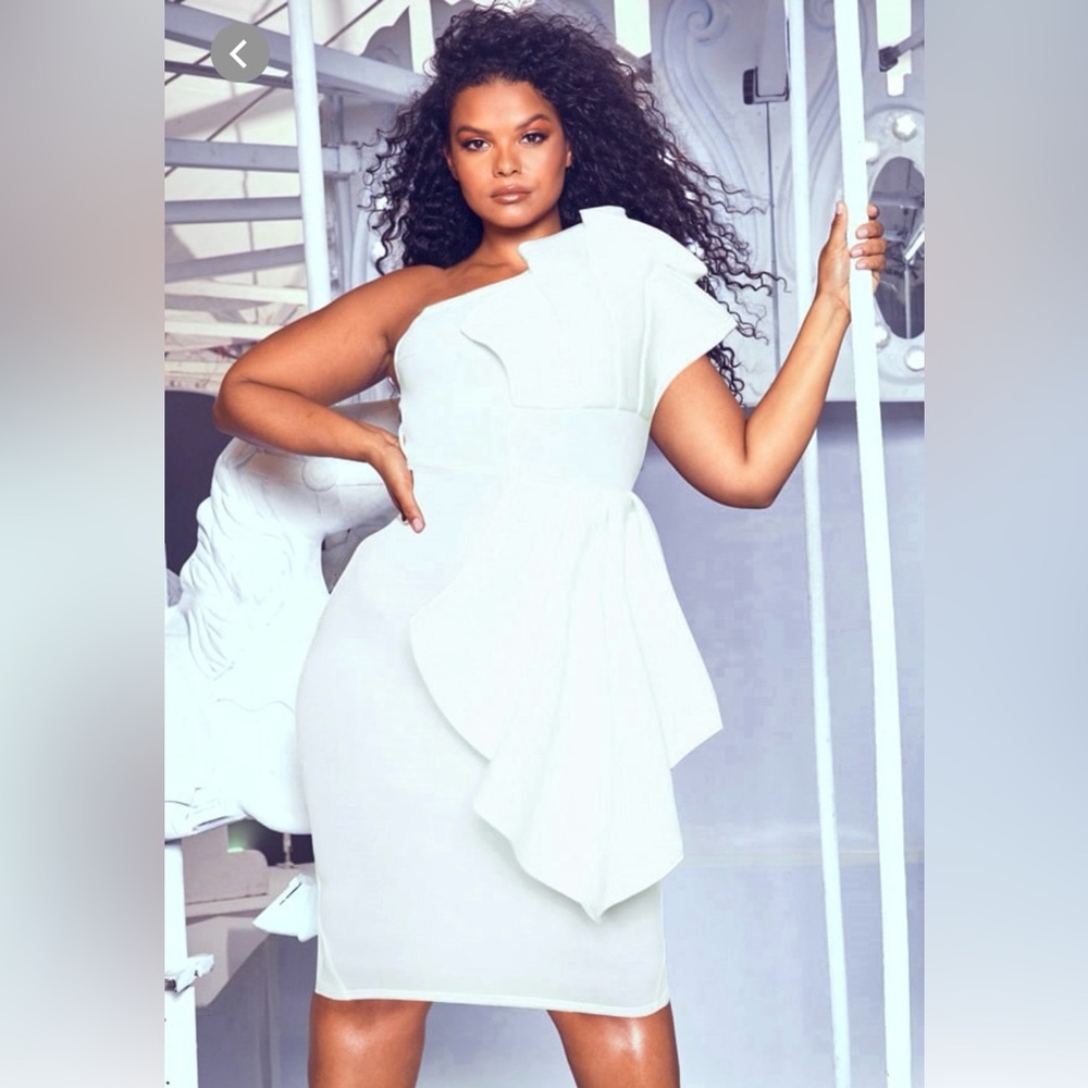 Plus White One Shoulder Pleated Detail Midi Dress